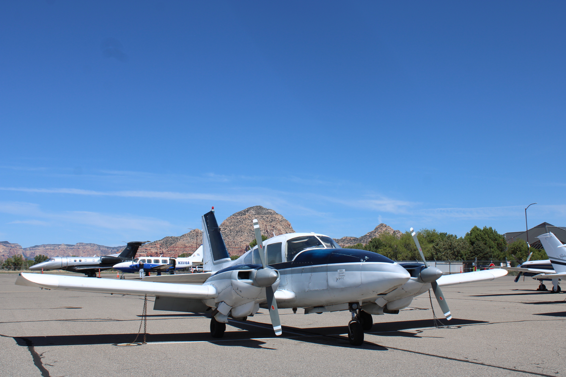 N70846 — Piper Aztec